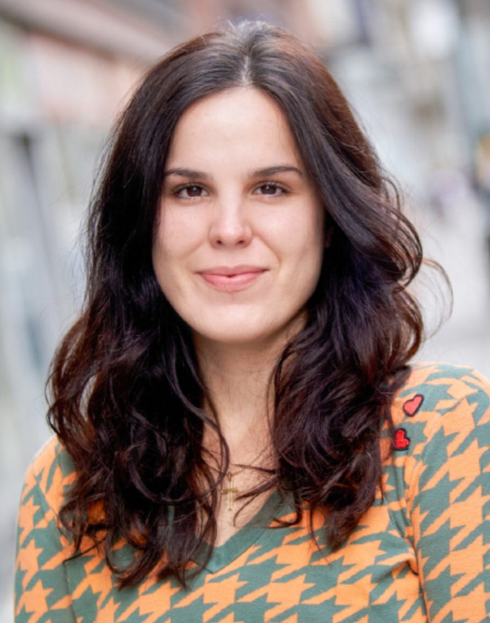 hannah-pic hannah-pic